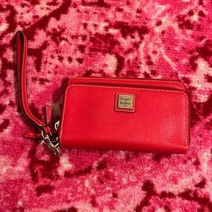Dooney & Bourke Wallet / Wristlet